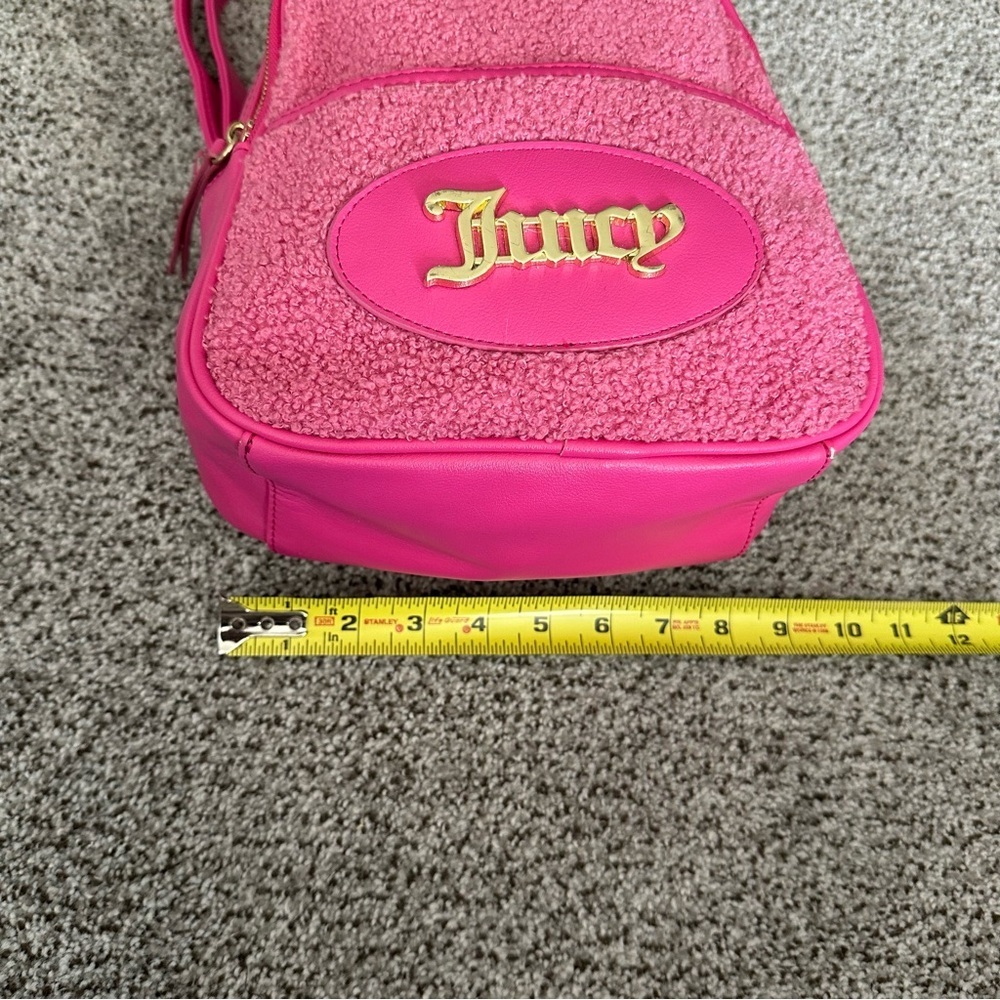 JUICY COUTURE Hot Pink Sherpa Backpack Logo Lining R $150 - Picture 15 of 16